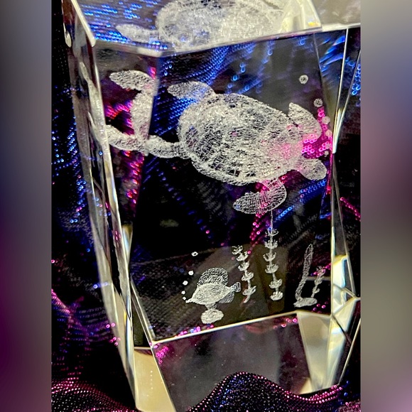 Art Crystal Laser Etched Cube Sea Turtle Under Sea 3 Inches Tall